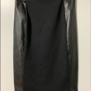 Michael Kors pencil skirt. Size 6.